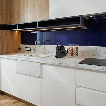 Skylark - Tel Aviv With Fireplace & View Appartamento *